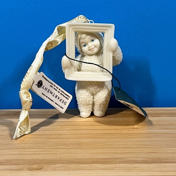 NWT Department 56 Snowbabies Ornament "Pretty as a Picture" #69065 w/Box Retired - Picture 1 of 14